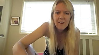 2 milf fucking one guy